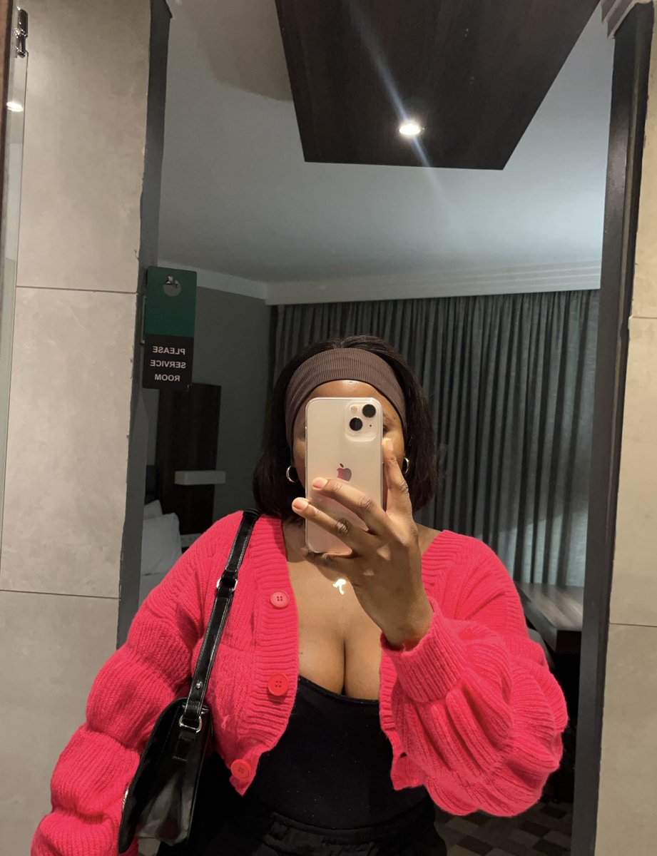 kgadi♠️ tweet media
