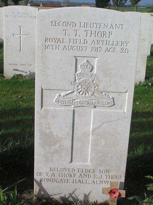 TyneSnapper's tweet image. #Alnwick The memorial plaque to 2nd Lieutenant Thomas Tudor Thorp in St Michael's Church, Alnwick, Northumberland, photographed 3rd May 2017.  Killed at Ypres, Belgium 16th August 1917 aged 20. Buried at Tyne Cot Cemetery Belgium. Piece from UK De Ruvigny's Roll of Honour.
