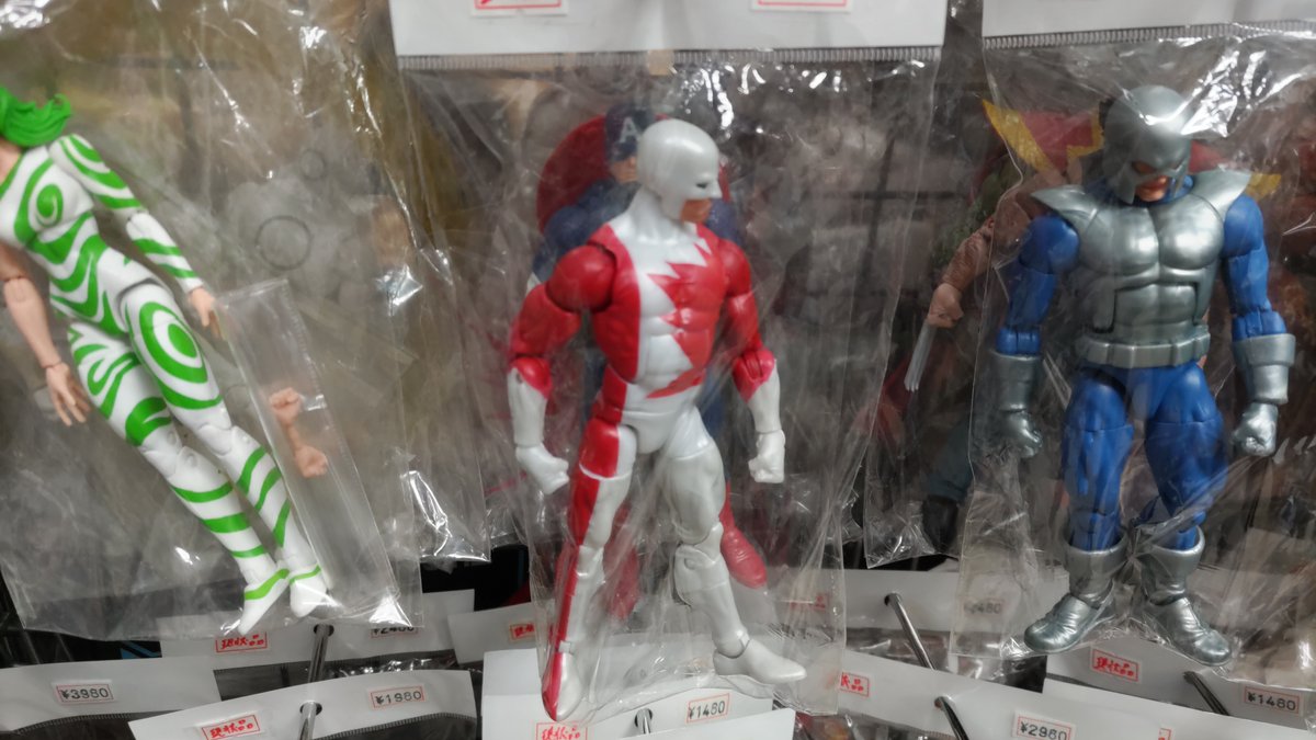 マーベルレジェンド　ビースト　開封済み中古品⭐️期間限定値下げ中！ 1112_02.JPG