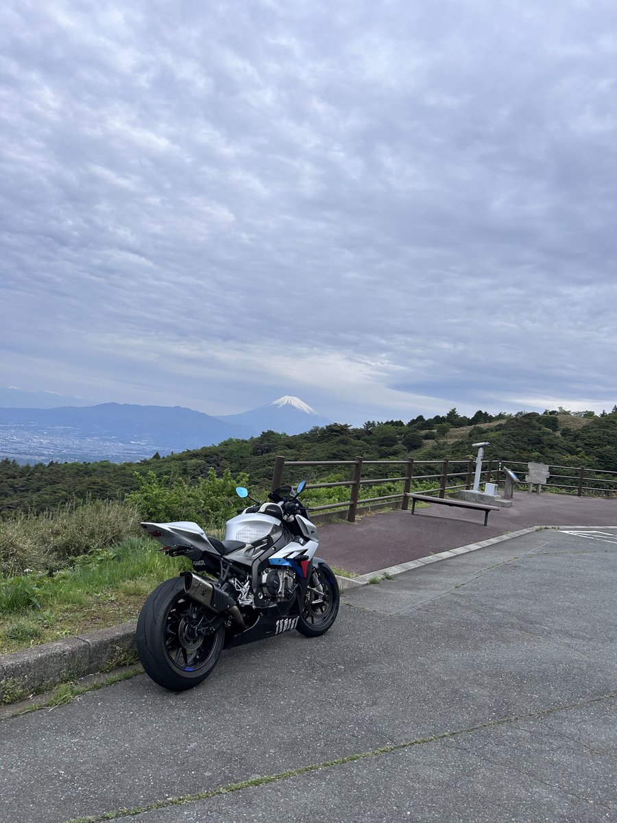 テラチオ tweet media