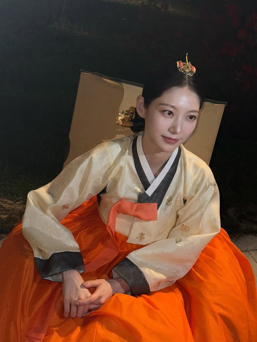 GongSeungYeon International 공승연 tweet media
