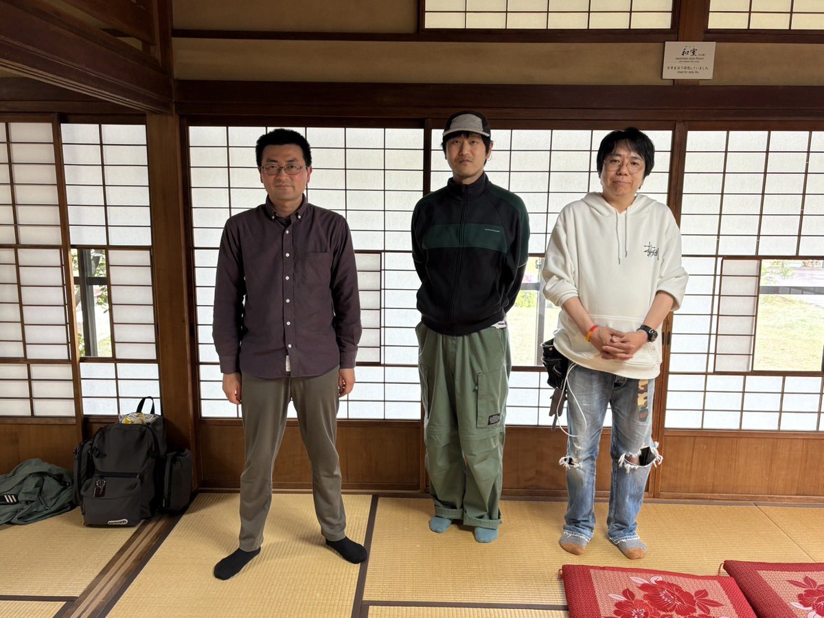 recovery_fksm's tweet photo. 第16回リカバリー福島オフライン当事者会を行いました！

メイントークテーマは、

『障がいを負うことで得たもの、失ったもの』

とても有意義な時間となりました！

※画像は運営メンバー https://t.co/PHcRGIM2LH