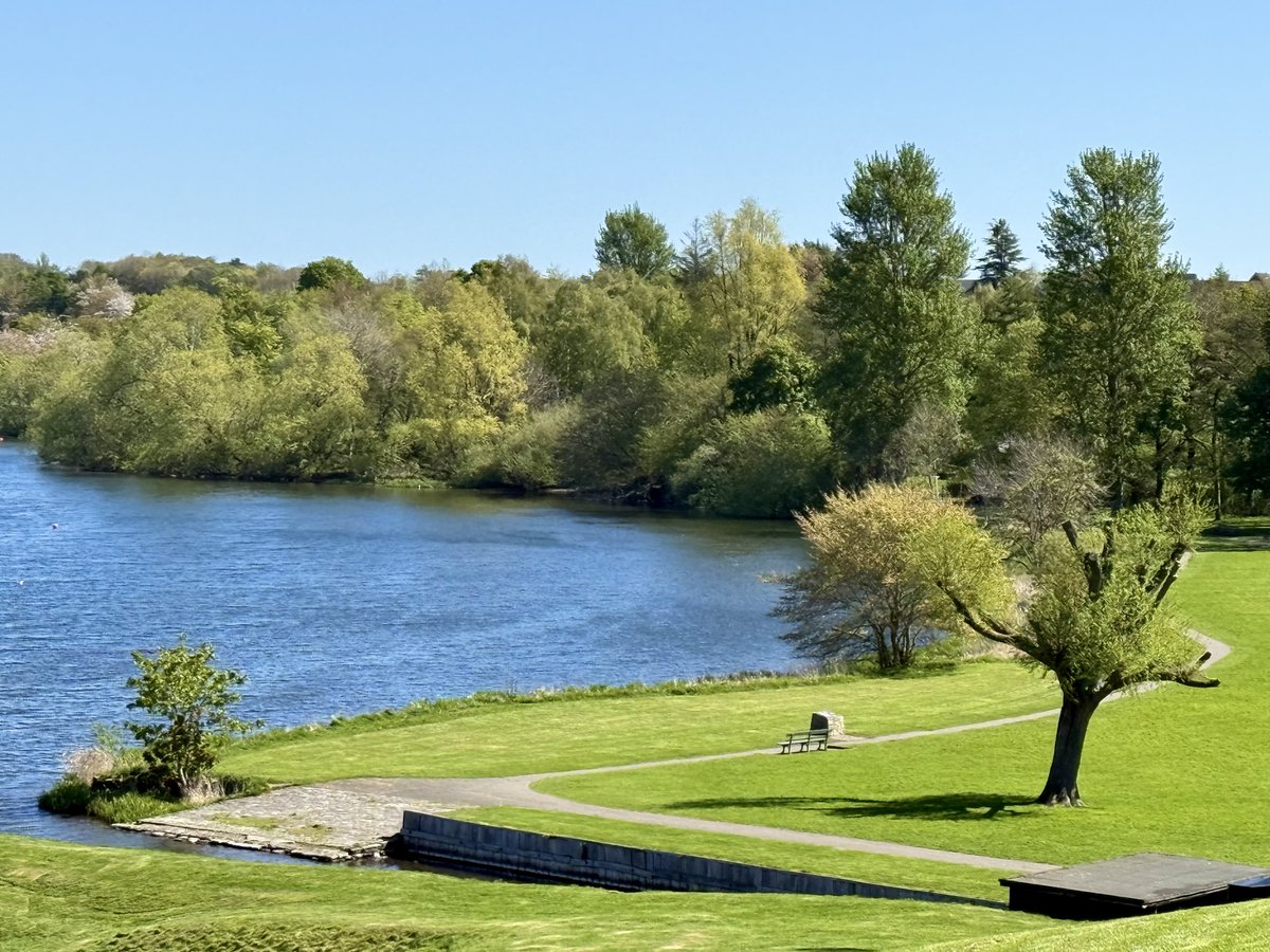 ElleBeePhotos's tweet image. A few more calming views of Linlithgow Loch and the picturesque scenery around it, to wish everyone a peaceful Sunday. 🕊️💙💚

#landscapephotography #NaturePhotography #Scotland