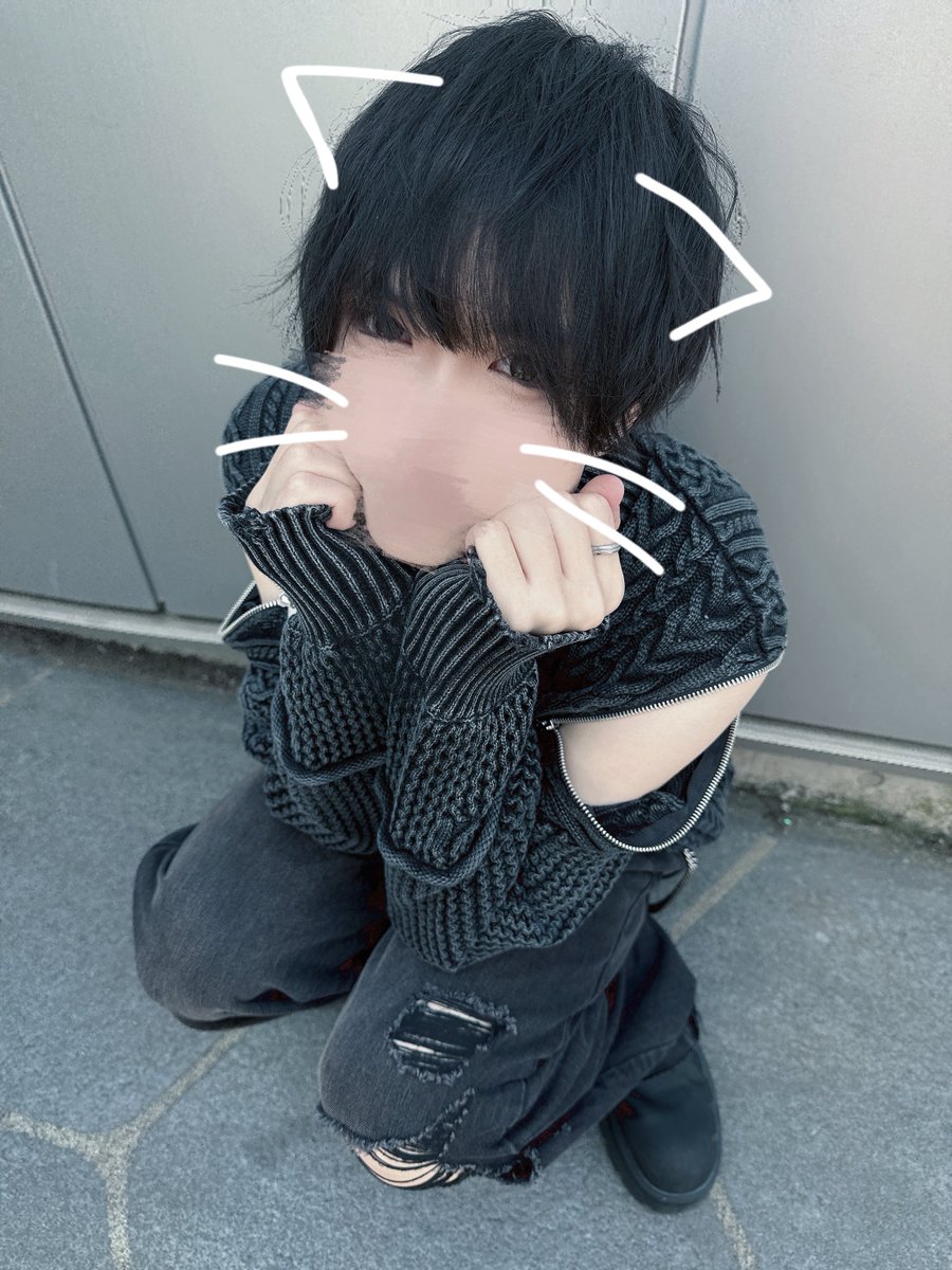 _Tee_8's tweet photo. あざとい猫とかいかがですか？🐈‍⬛ https://t.co/cAsJfRYxdQ
