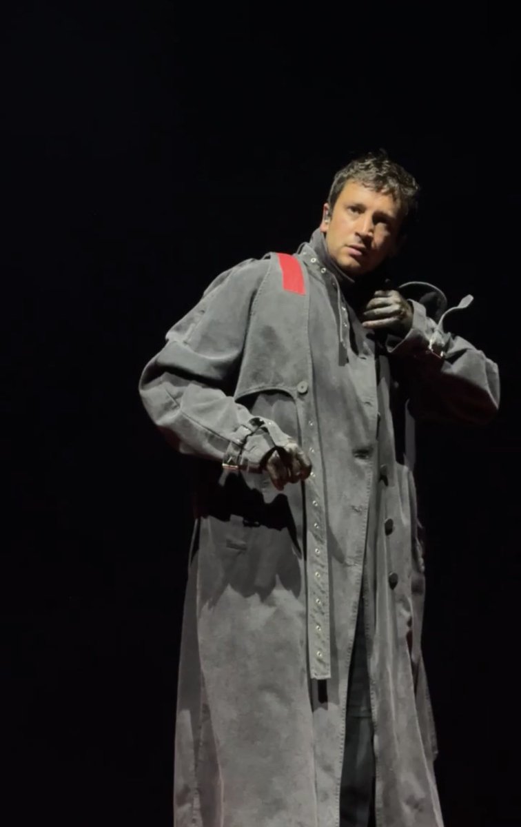 su |-/ tweet media