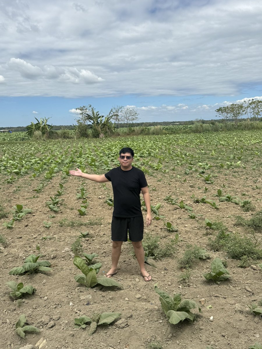 mariuspriolo's tweet photo. Ang inyong Maglulupa, Marius Priolo, at your service. 🌾🏘️

#realestate https://t.co/HfzT95wzUC