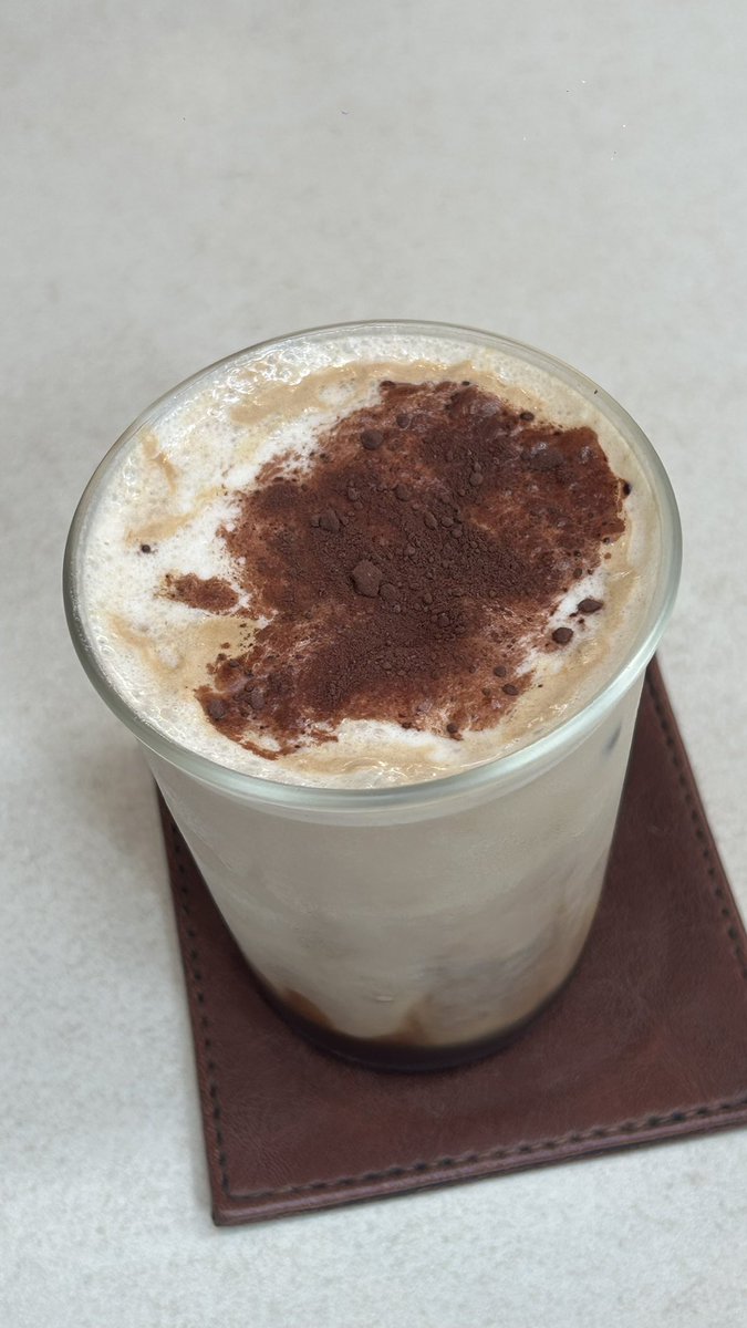 fluffycott0n's tweet photo. sunday errands and morning coffee🍅🍫 https://t.co/mfaHaL9ERh