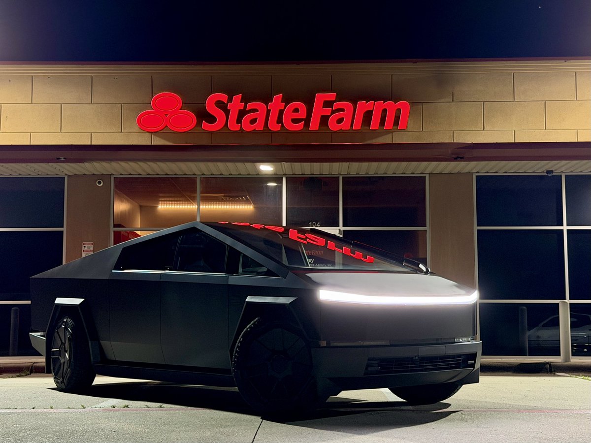 joshuaarey's tweet photo. @elonmusk Best vehicle I’ve ever owned, by far, is @cybertruck https://t.co/10KaHmbhdC