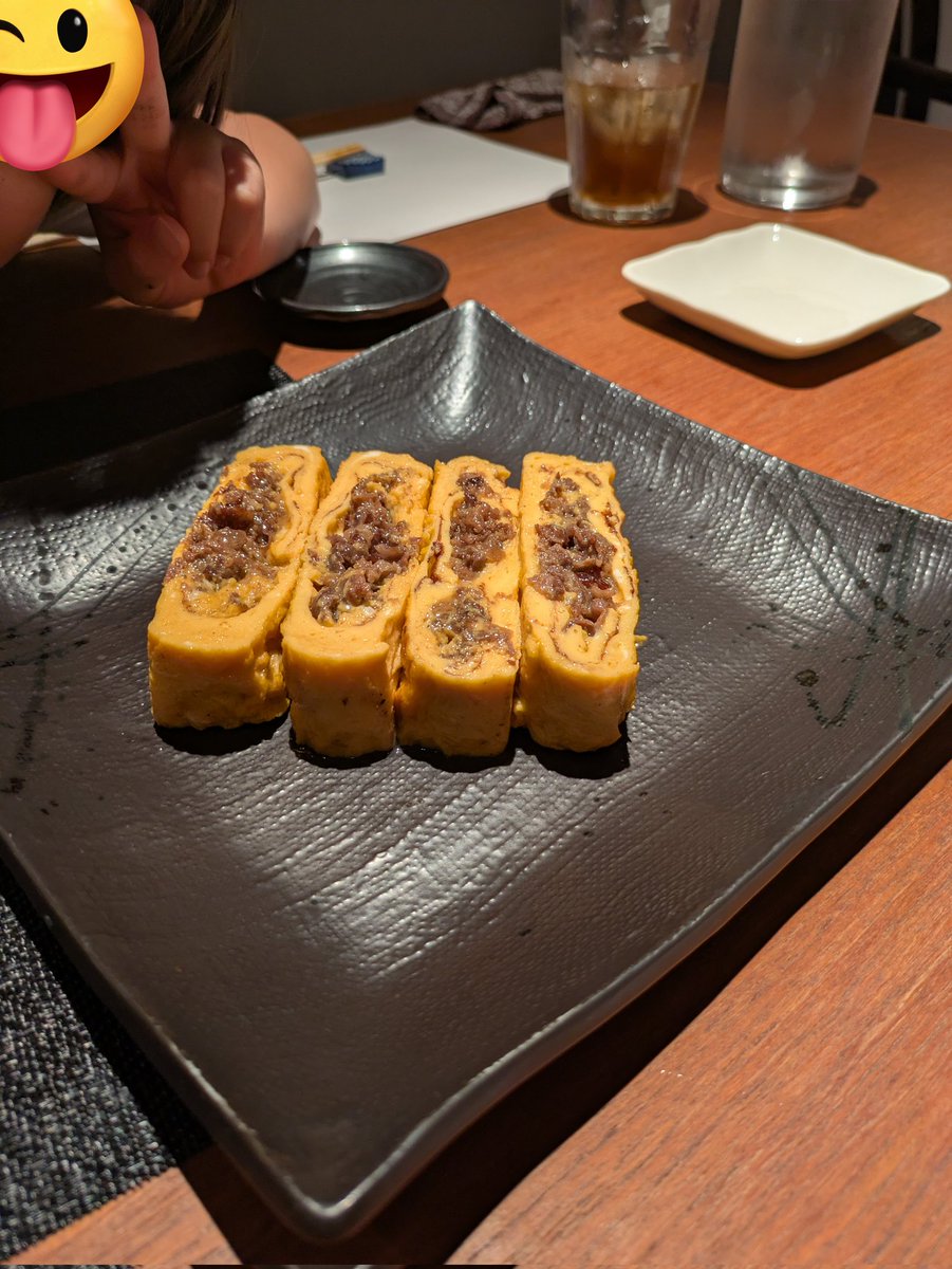 ヒロトト tweet media