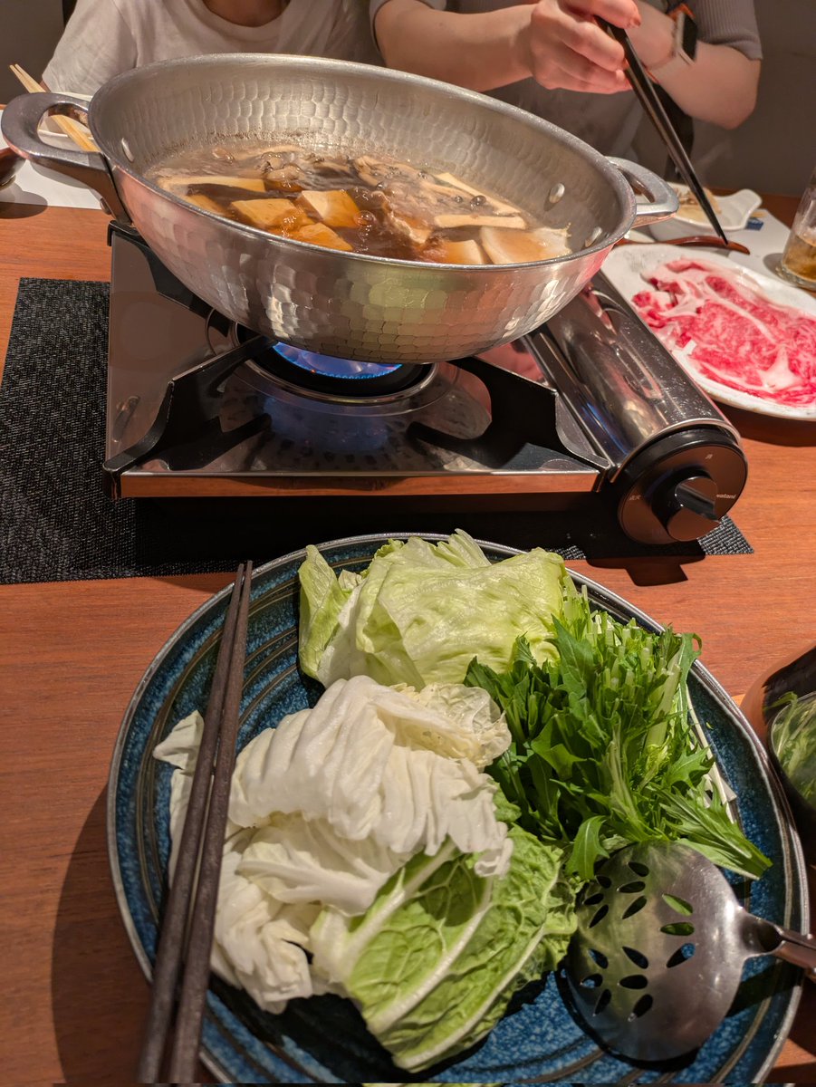 ヒロトト tweet media