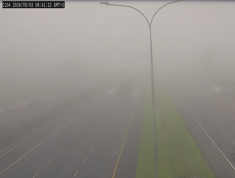 CapeTownFreeway's tweet image. Misty Conditions over the greater part of Cape Town, Maintain safe following distance &amp;amp; Switch on headlights . #BeTheChange
