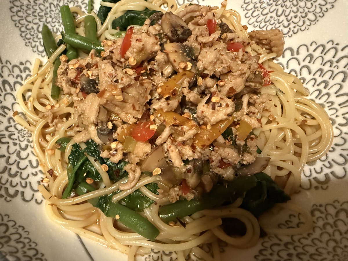 riminnetti's tweet photo. ［料理レポ］今日は辛味噌パスタ〜
パスタは醤油バターでコクをアップ⤴️

#Yクッキング部 https://t.co/q0fLeS5TWH