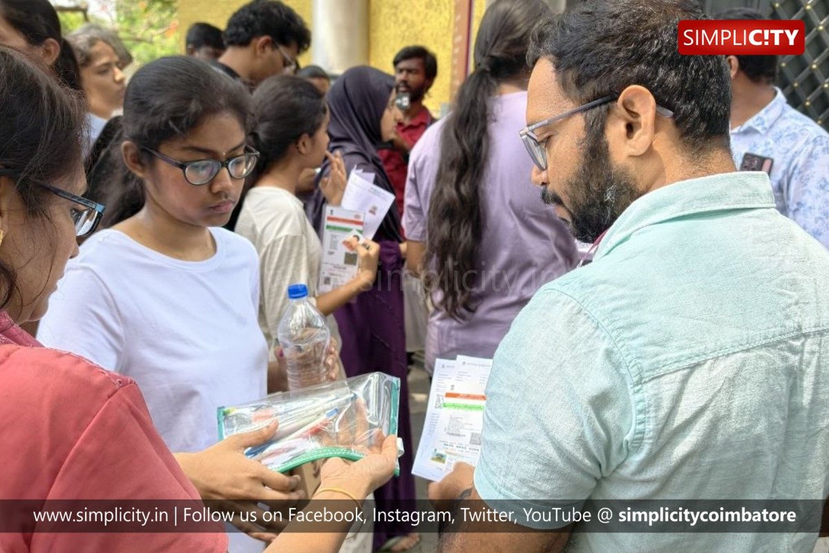 simplicitycbe's tweet image. #Photostory

கோவையில் நீட் தேர்வு: ஆர்வத்துடன் தேர்வு மையங்களுக்கு வந்த மாணவ - மாணவிகள்.

இடம்: நிர்மலா கல்லூரி. பந்தய சாலை.

Students turned up enthusiastically for the NEET examination at centres across Coimbatore.

Location: Nirmala College, Race Course.

#PC: Laxmanan,