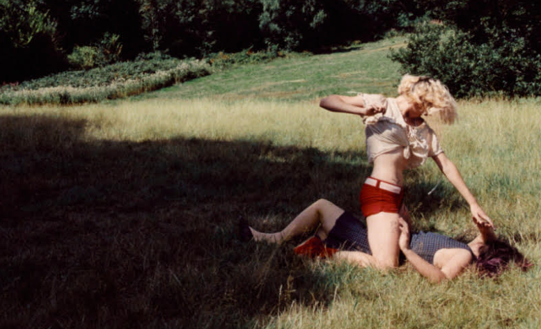 spielemagazin's tweet image. 🆕 Modern Woman – Johnny’s Dreamworld 
🔗 ift.tt/Q0ntrxh
📢 Art-Rock-Debüt zwischen Intimität und Klangexperiment...

#modernwoman #johnny_und_#039;sdreamworld #artrock #postpunk #avantgarde