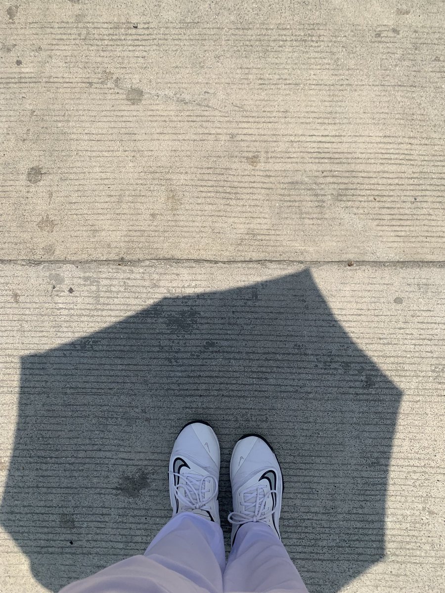 studyvuitton's tweet photo. ꒰3️⃣1️⃣꒱ ꒰ 043026 ꒱

wan k sau april

꒰ #studytwt #lifetwt #archivetwt #studyLEOgs #lifeLEOgs ꒱ https://t.co/ubc0vbwlij