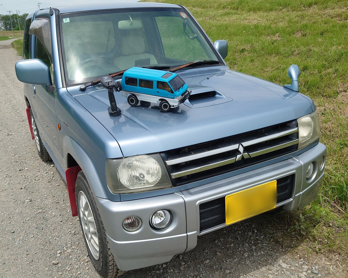 あき tweet media