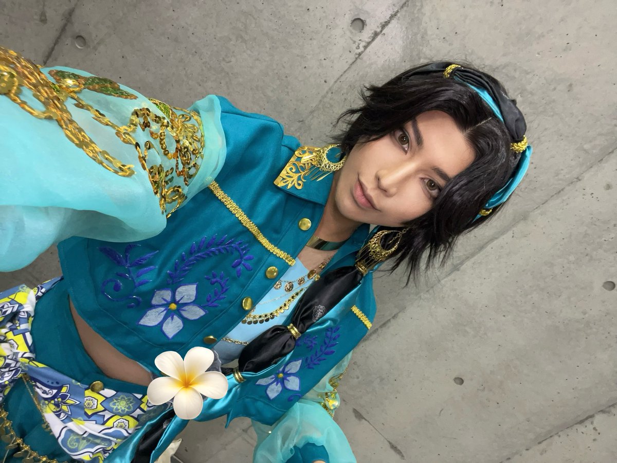 さこん ୭: tweet media