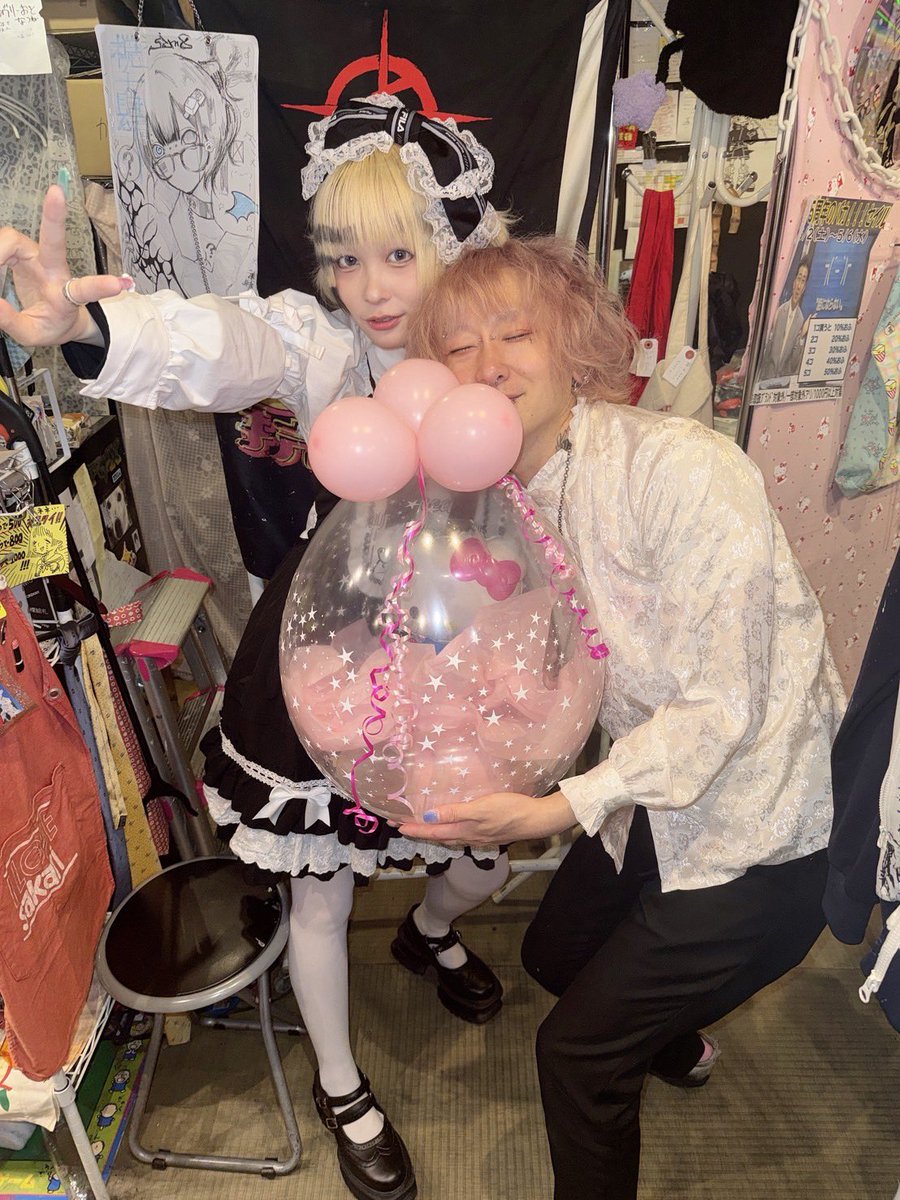雀蜂　大阪アメ村 tweet media