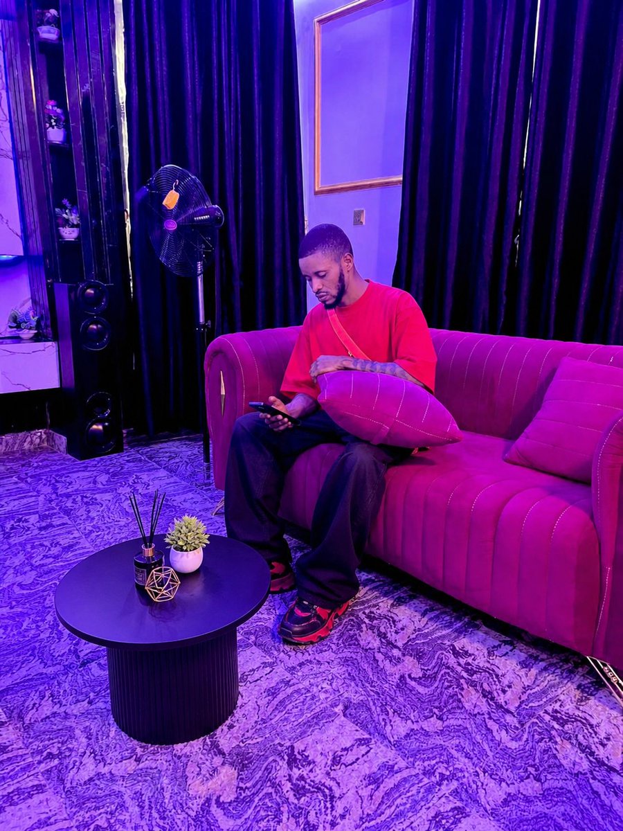 chizzy tweet media