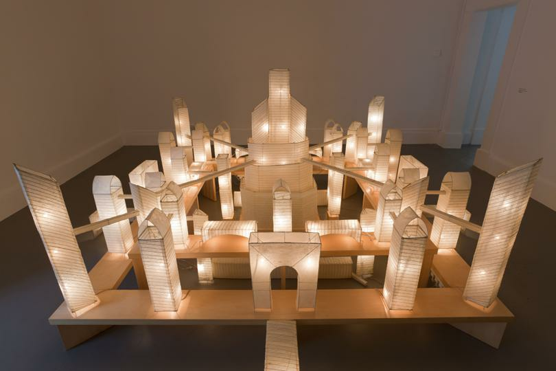 Pickaxe84199830's tweet image. #paper #VisualArt #sculpture 
Carlos Garaicoa, b. 1967 - Havana, Cuba
Imma, 2010