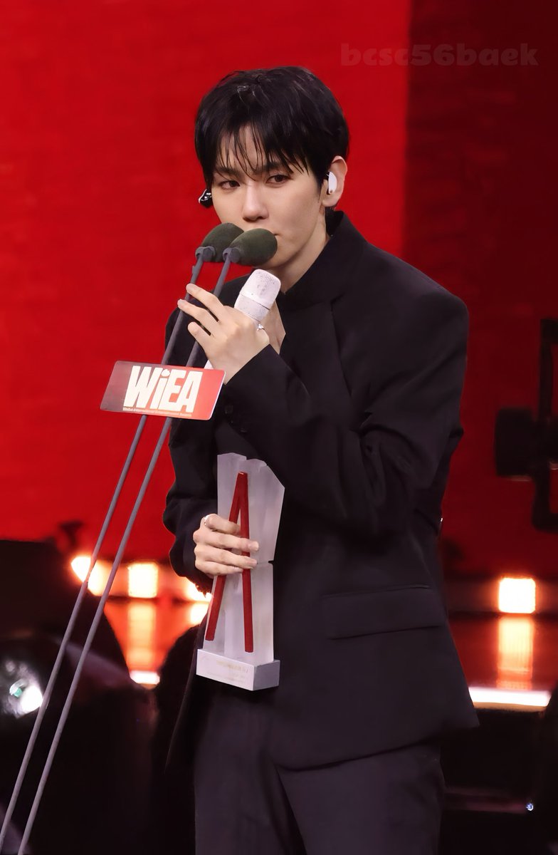 bcsc56baek_610's tweet image. 260426 WIEA
#BAEKHYUN #백현 #伯贤 #ベッキョン
@BAEKHYUN_INB100
@B_hundred_Hyun