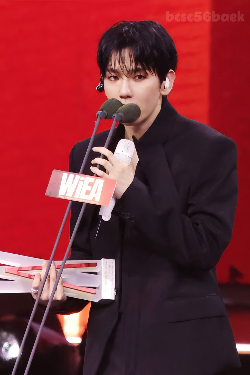 bcsc56baek_610's tweet image. 260426 WIEA
#BAEKHYUN #백현 #伯贤 #ベッキョン
@BAEKHYUN_INB100
@B_hundred_Hyun