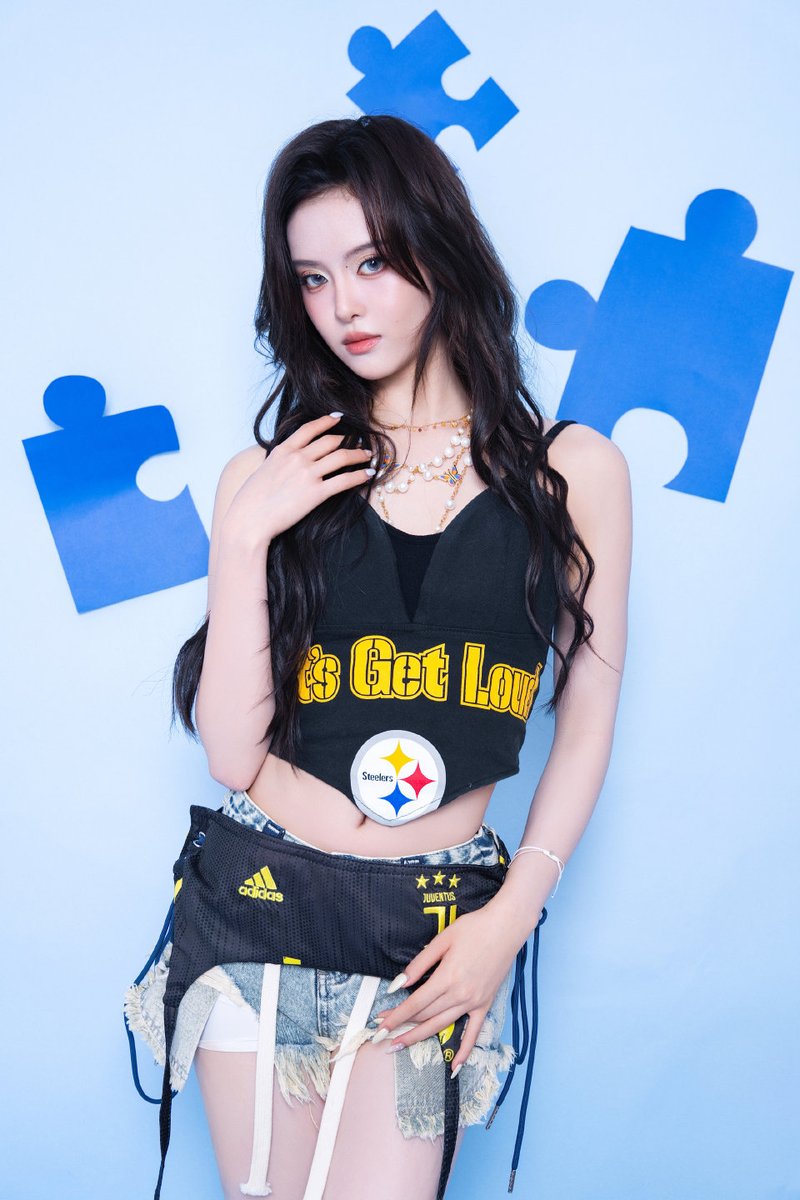 🧧[ 2026.05.03 ] R.E.D

< R.E.D Weibo Update >

Welcome early summer with bright colors 🥭 
Imagination of freedom resides in the melodies 🎵

🔗 weibo.com/7913845262/529…

#RED_RedEraDiva #R_E_D
#SuperMangoMusicFestival