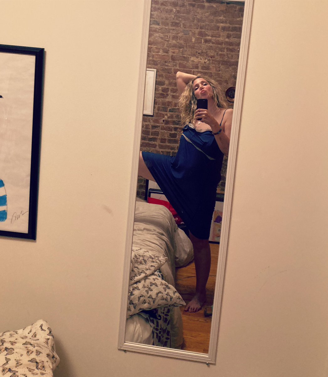 whotown's tweet image. *****

They get to see me for a minute….

No, Eloise…. it ain’t what it used to be and I’ve changed. 

#homesweethome #selfie ✨