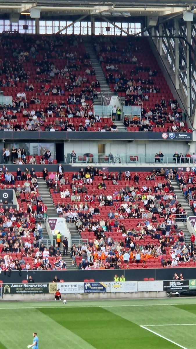 ncnsbcfc's tweet photo. @otibfanzine @BristolCity 1st minute of the game. Complete sell out apparently 😂 https://t.co/LGbahLXxDl
