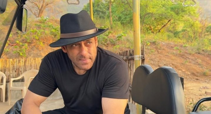 BiperJis's tweet photo. Bhaijaan #Latest Pic ❤️❤️❤️

#salmankhan @BeingSalmanKhan https://t.co/06GgwQIHt7