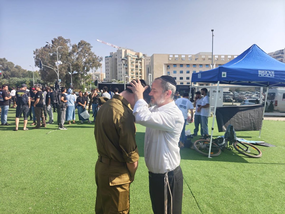 יואלי ברים yoeli brim tweet media