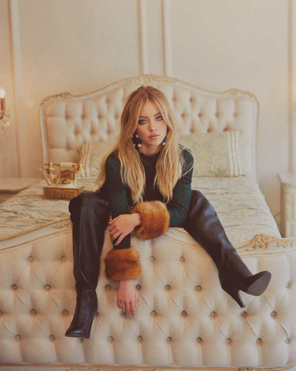 sydney sweeney files tweet media