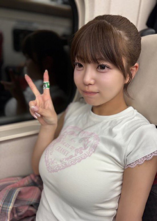 バーレスクで1番ビジュ良いじゃん https://t.co/dSFgkKBfKV