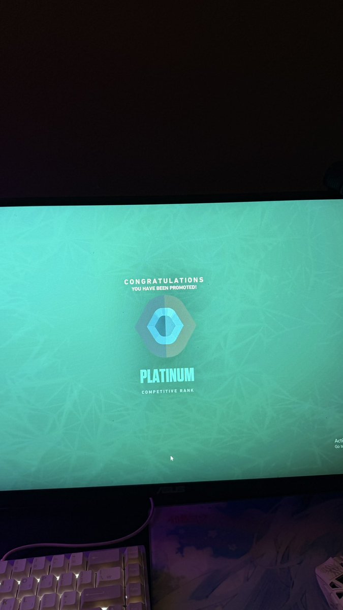 Kaydeluvs's tweet photo. While I was gone I finally hit plat guys! https://t.co/J3zjUXdWGH