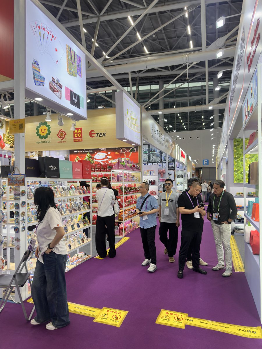 Anatoliy_China's tweet image. Canton Fair 2026. If you need interpreter or any other help in China - text me. #China #BusinessOpportunity #BusinessWithChina #CantonFair