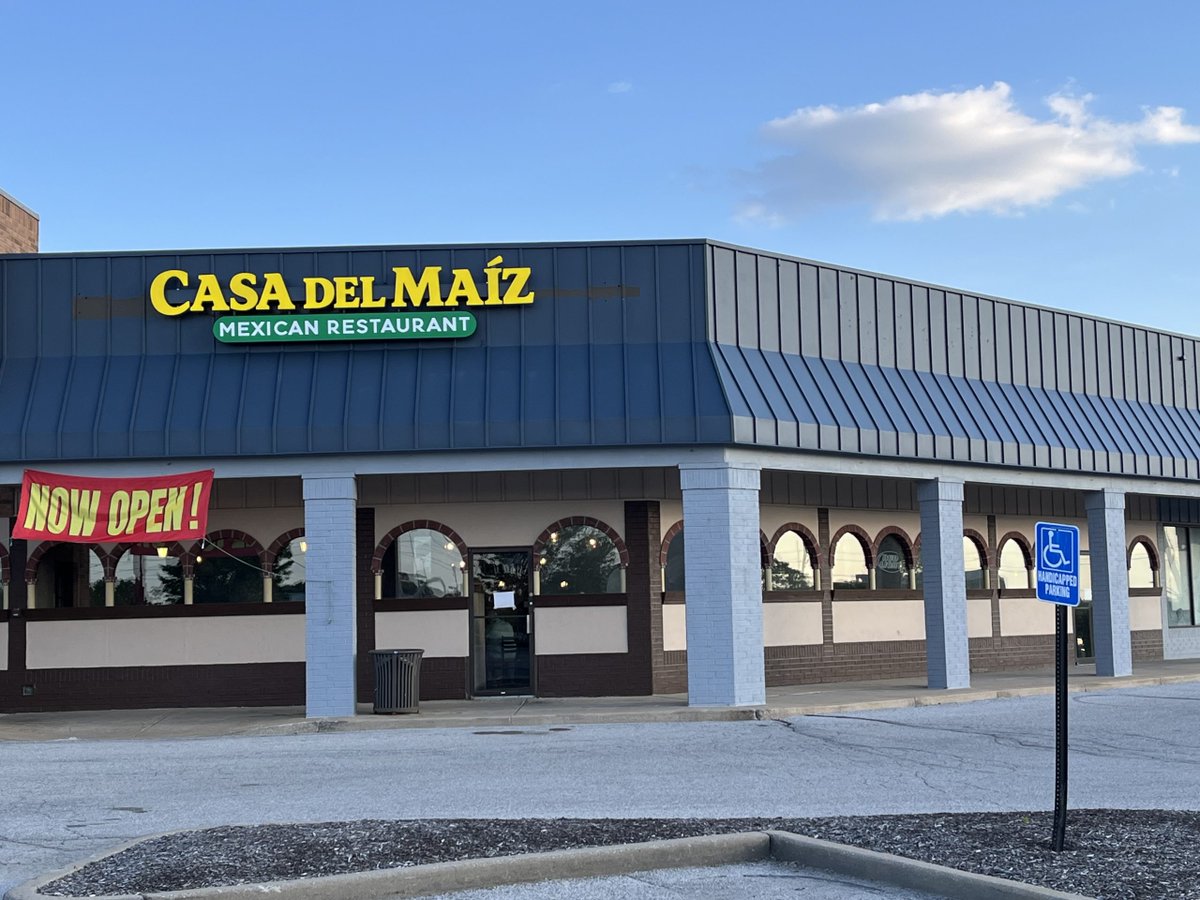 stlnewsonline's tweet image. Chimi’s Fresh Mex Disappears in St. Peters—But Casa del Maiz Feels Like a Strategic Reinvention
Chimi’s Fresh Mex in St. Peters has closed, but Casa del Maiz has quickly opened in the same location. #LocalNews
stl.news/chimis-fresh-m…