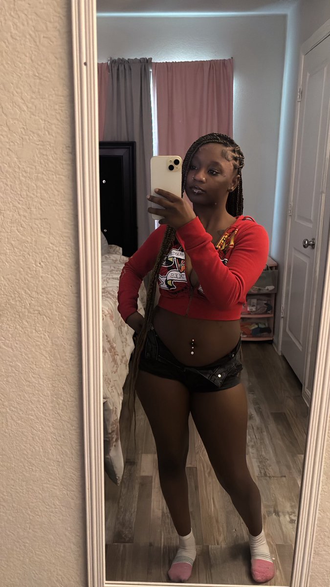 214 Freaky Mami👅💅(read.ma.bio) tweet media