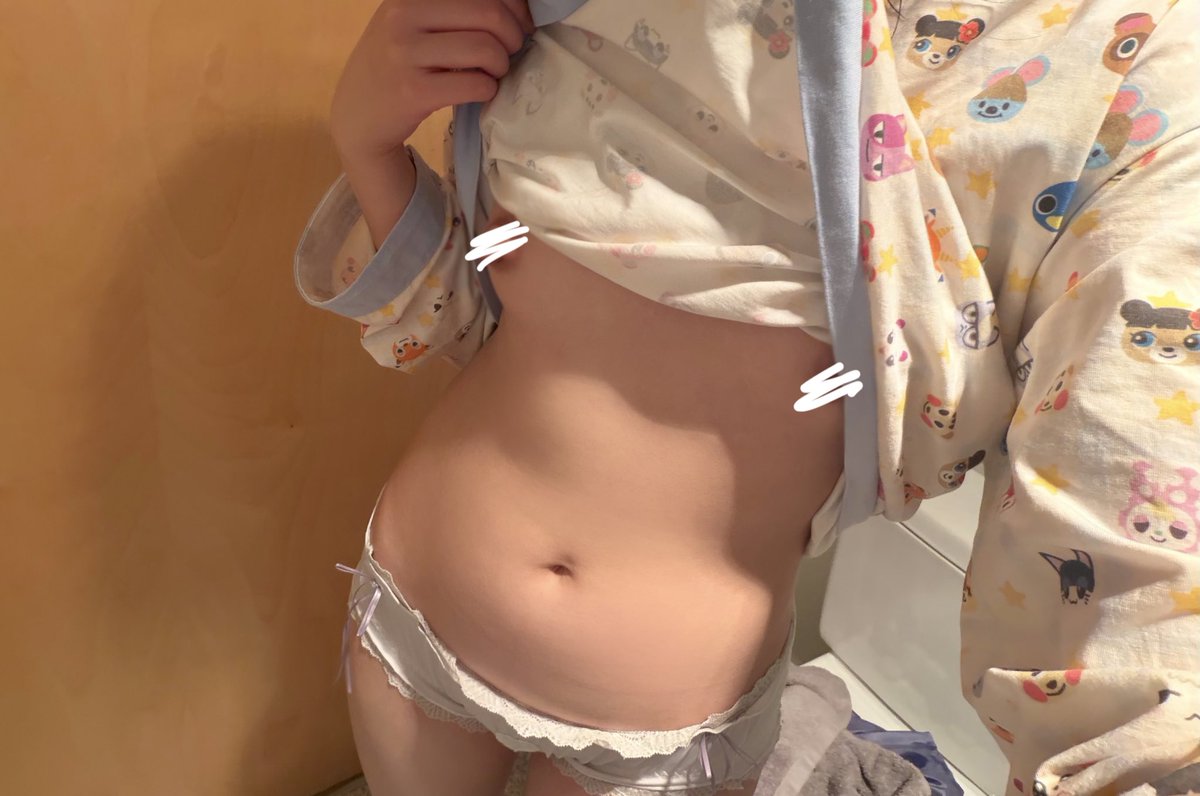 xnyrain's tweet image. •͈ᴗ⁃͈ ✧
#selfie
#ekitten #nsfw