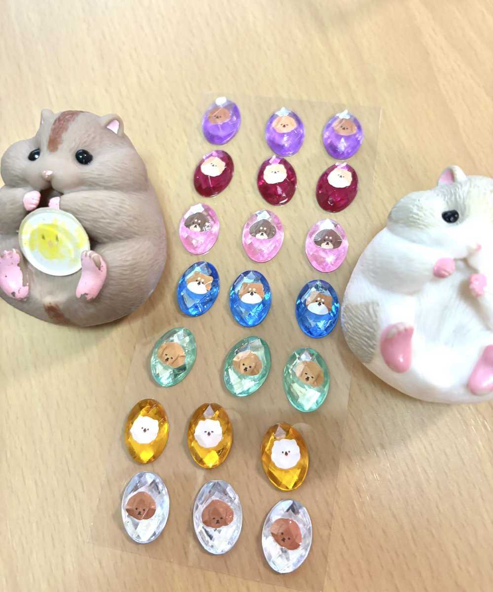「オリジナルシール作ってみた！　ママのお友達に見せたい😆」とのこと💎