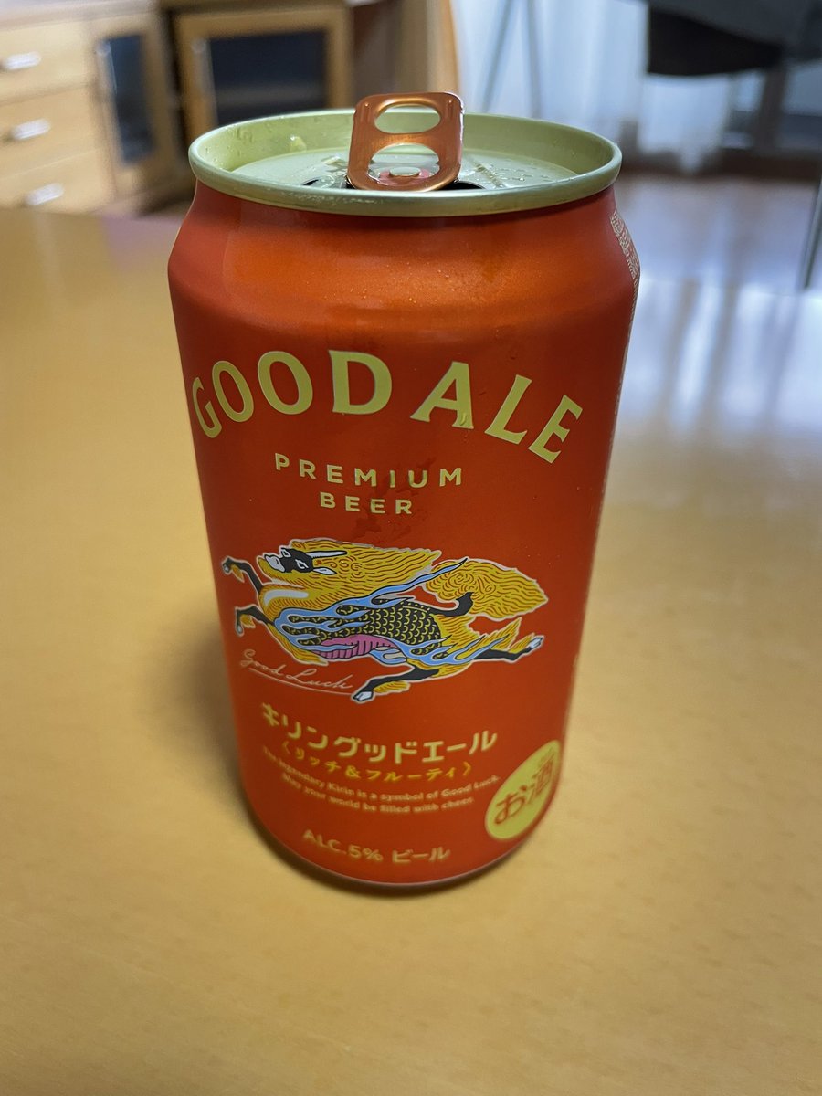 hide19710925's tweet photo. ボスのアシスタントとして押入れの中の断捨離完了！

ってことでそろそろ飲みます！ https://t.co/dMirTcEeZq