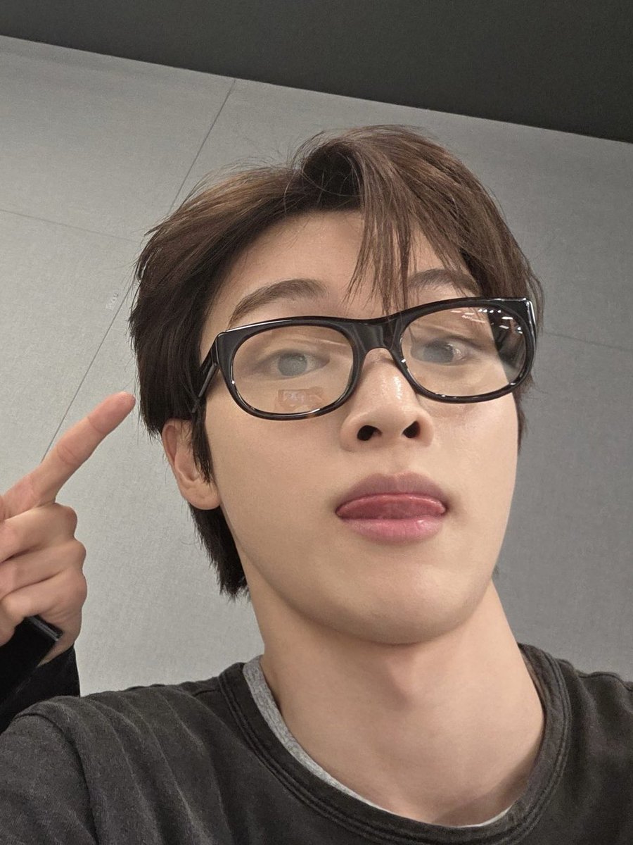 지 tweet media