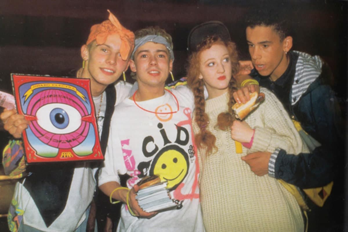 RevivalNoventas's tweet image. #oldskool #rave #80s #90s #acidhouse