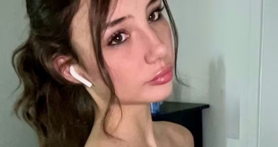TheBritishIntel's tweet image. RAPE VICTIM DIES AFTER ATTACK IN SOUTHAMPTON

A young woman was raped in a Southampton park after being led into bushes by a man she had just met.

The attacker was later jailed for eight years and four months, with an extended licence period.

The victim took her own life just
