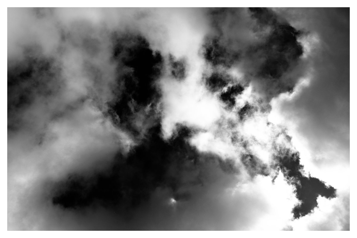 Particleclouds's tweet image. Moving images in the stream of charged particles. Earth travels 1.6 million miles per day  ぜひコメントを残してください (^_^) 💯⭐ Contemporary Photography The New Reality #ManchesterArtGallery #ContemporaryArt #Arte