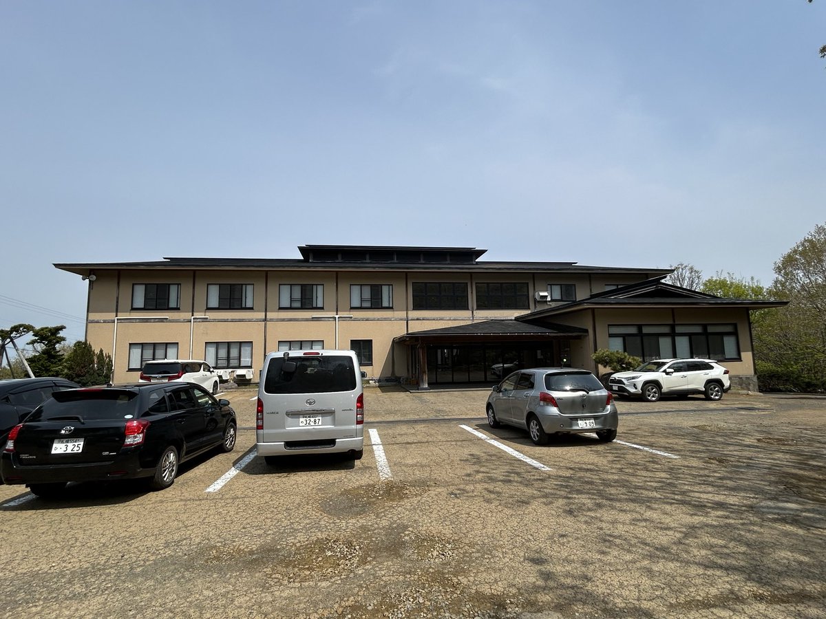 skydream5's tweet photo. 岩内温泉の宿に泊まりました！
宿名「おかえりなさい」
こじんまりしているが、落ち着ける宿でした！料理もおいしく、大人の隠れ家的ないい宿でした！
宴会場もあり、40名くらいまでの団体でも利用できそう！
#秘境の宿
#隠れ家宿
#団体旅行
#社員旅行 https://t.co/PEF7JD0dmT