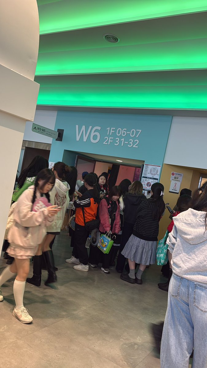 神崎 tweet media
