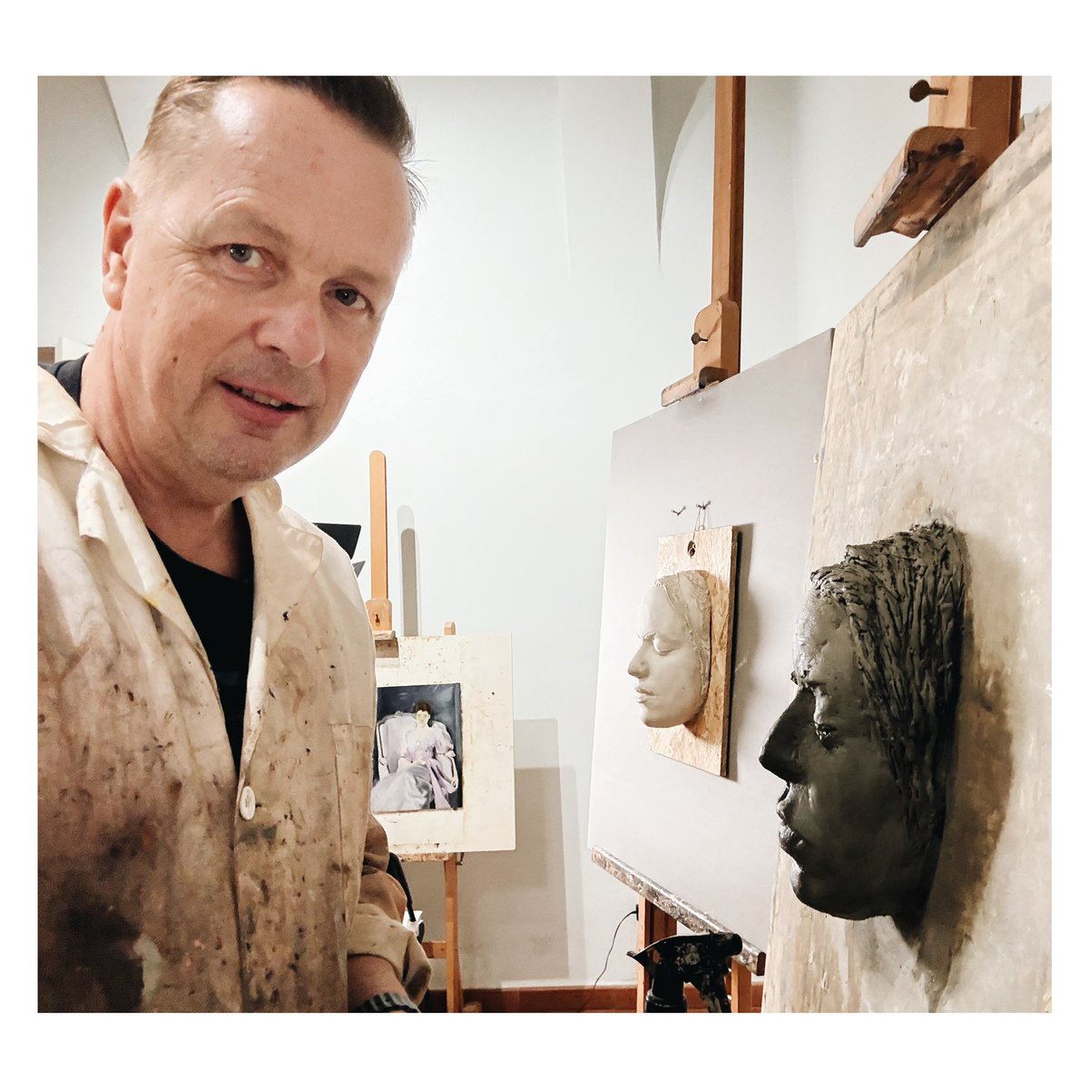 nickdemarco_'s tweet image. Had a wonderful time in Florence with the week long art class at Apollo art studio.

Learnt so much, did 4 drawings I really enjoyed (charcoal, pen and 2 sanguine) and made my fist sculpture. Excellent teachers &amp;amp; students Can’t wait to come back!
#art #florence #italy #drawing