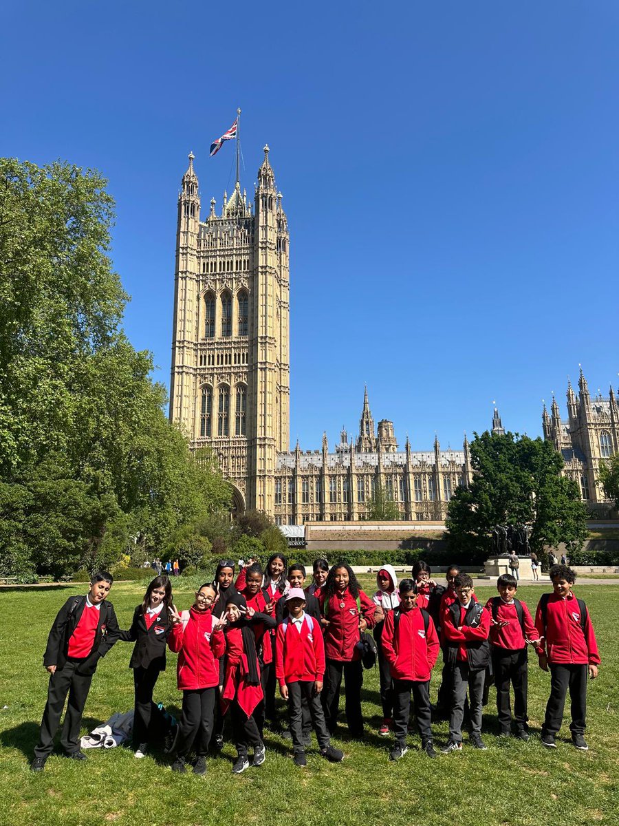 missiongrove1's tweet image. "Empowering young voices! 🎤✨ Our school councillors had an inspiring day at Parliament, learning how decisions that shape our future are made. #FutureLeaders #SchoolCouncil #ParliamentVisit"