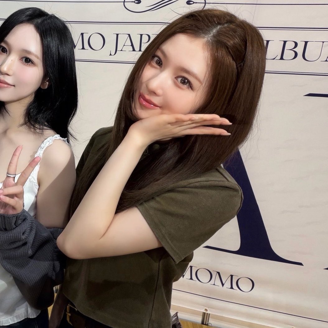 futchsana's tweet photo. this hairstyle is so cute on her https://t.co/Vm8mgWx5Z0