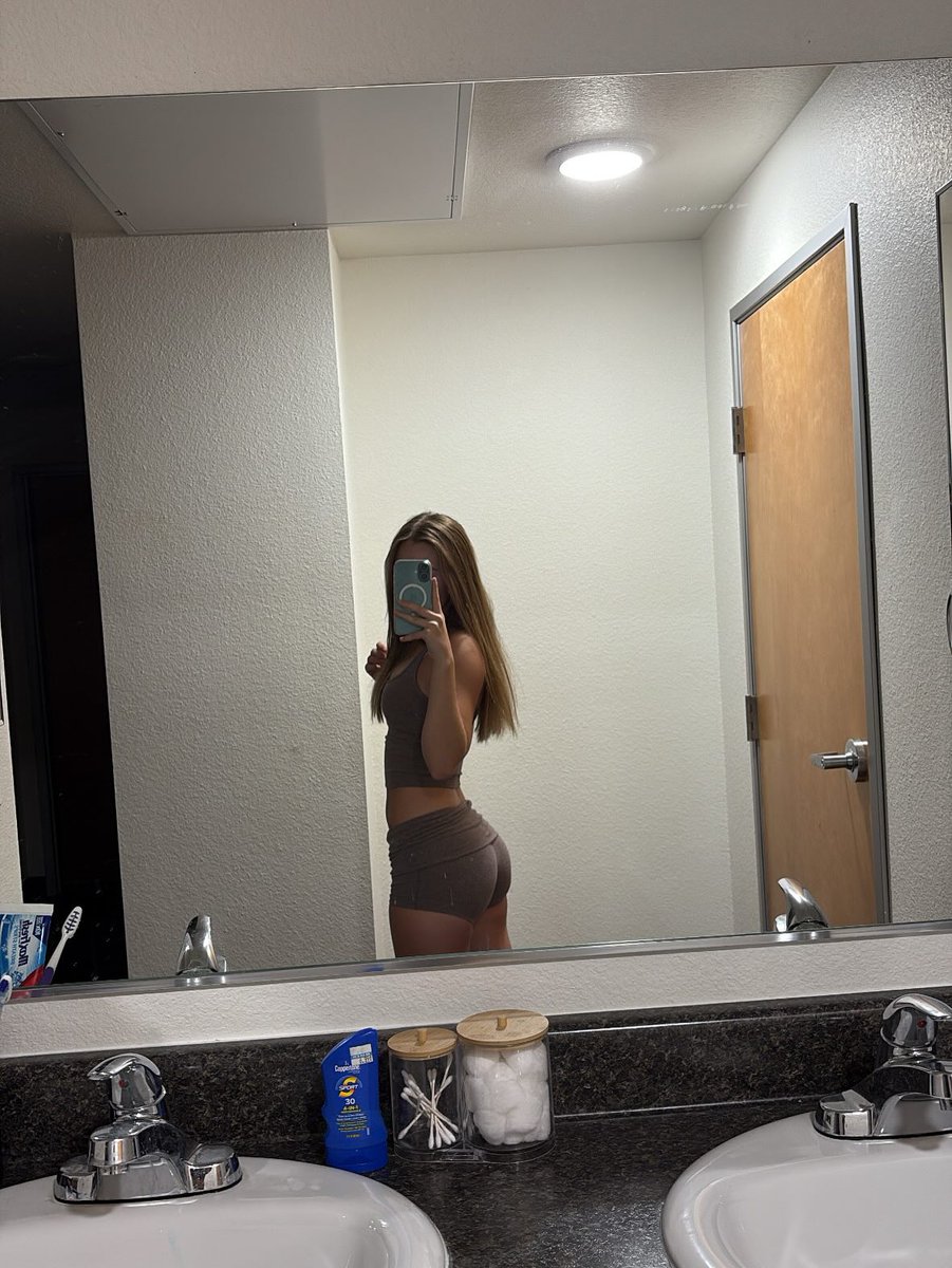 GamerGirlFreak🎮🥵 tweet media